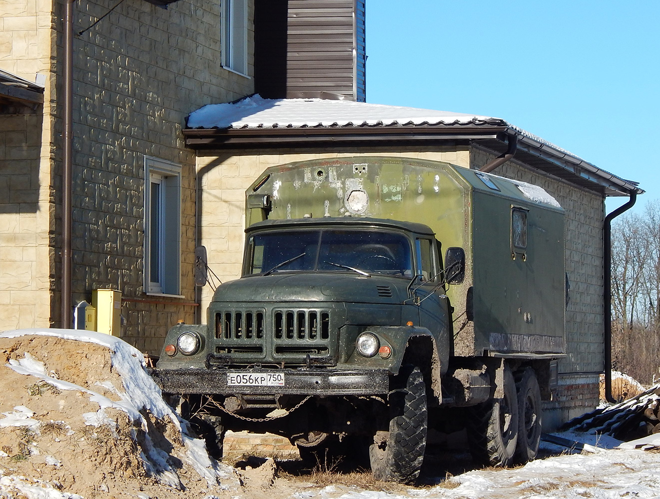 Кузов К131 на шасси ЗиЛ-131Н #Е 056 КР 750. Белгородская область, Алексеевка, Спортивная улица