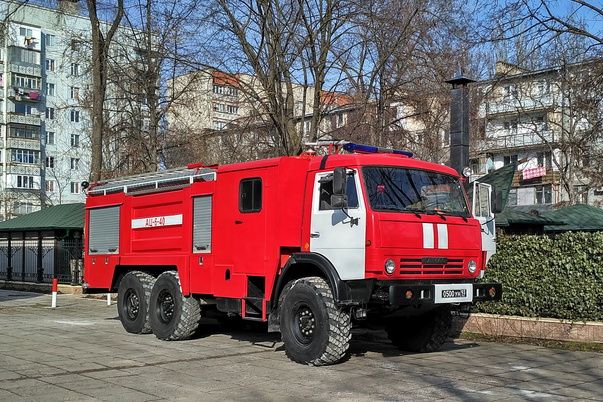 Пожарная автоцистерна АЦ-6,0-40(43118)-53-ТВ на шасси КамАЗ-43118 (шасси) #0500 УН 93. Приднестровье, Тирасполь, улица Карла Либкнехта