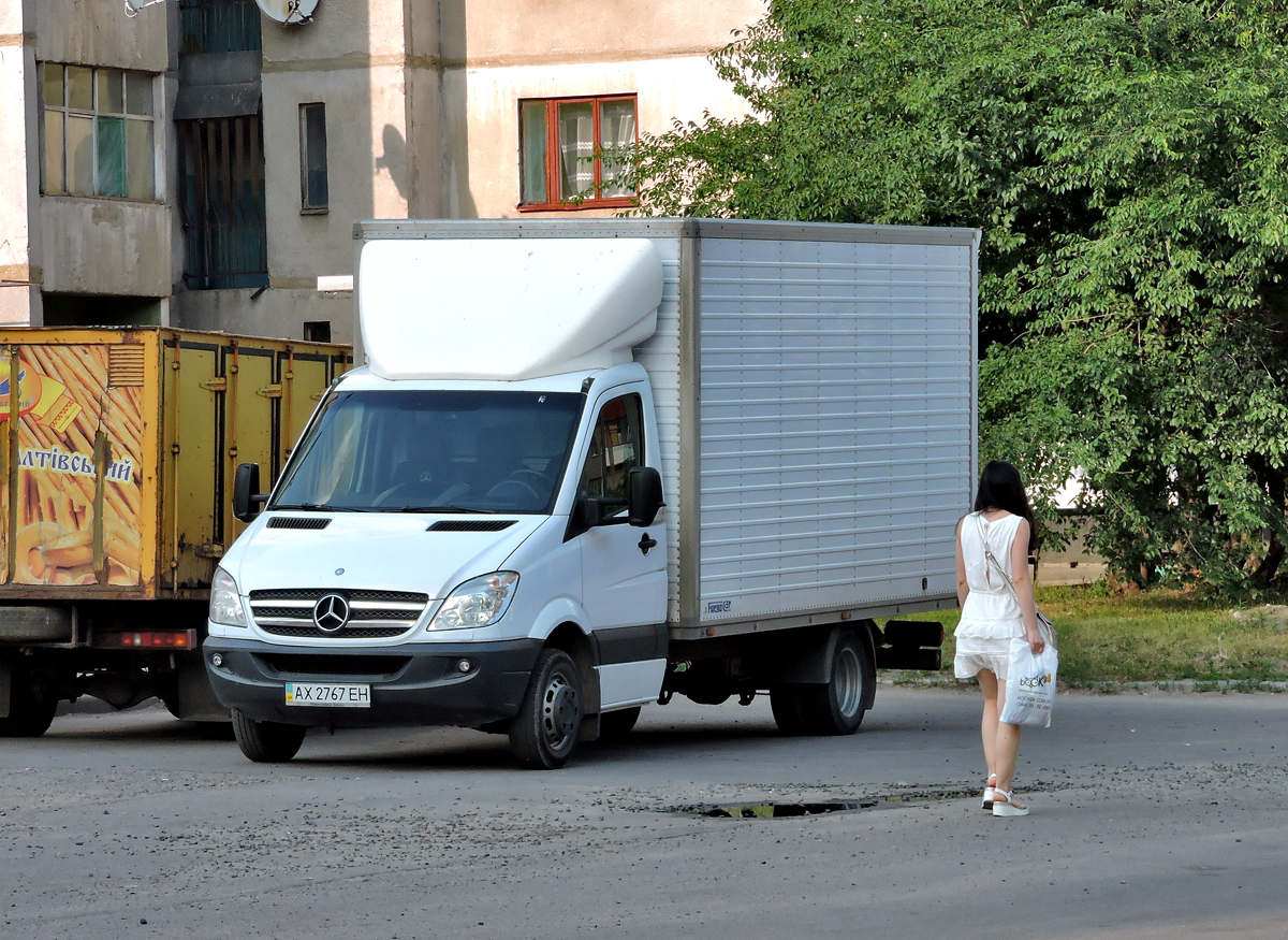 Изотермический фургон на шасси Mercedes-Benz Sprinter 518CDI #АХ 2767 ЕН. Харьковская область, г. Харьков, Клочковская улица