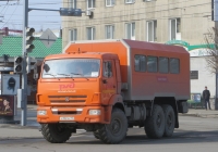 Вахтовый автобус КС2В1 на шасси КамАЗ-43118 #Х 352 КУ 45. Курган, улица Ленина
