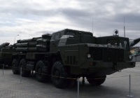 Пусковая установка 9А52 системы залпового огня БМ-30 «Смерч» 9К58 на шасси МАЗ-543М. Свердловская область, Верхняя Пышма, музей "Боевая Слава Урала"