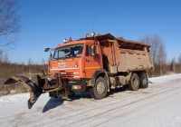 Комплексная дорожная машина ЭД-405 на шасси КамАЗ-65115 #О 478 ОО 60. Псковская область, Порховский район, Славковичи