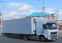 Седельный тягач Volvo FH 460 #С 500 ЕТ 45. Курган, улица Бурова-Петрова