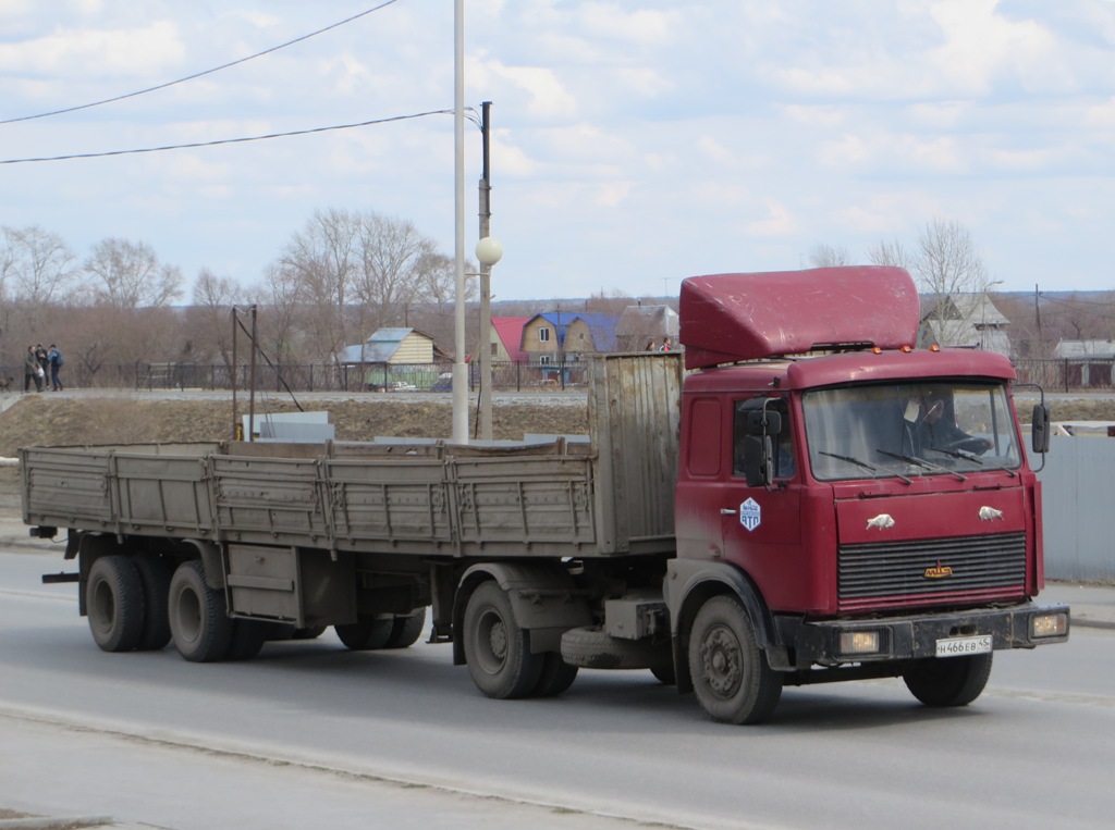 Седельный тягач МАЗ-54323-032 #Н 466 ЕВ 45. Курган, улица Климова