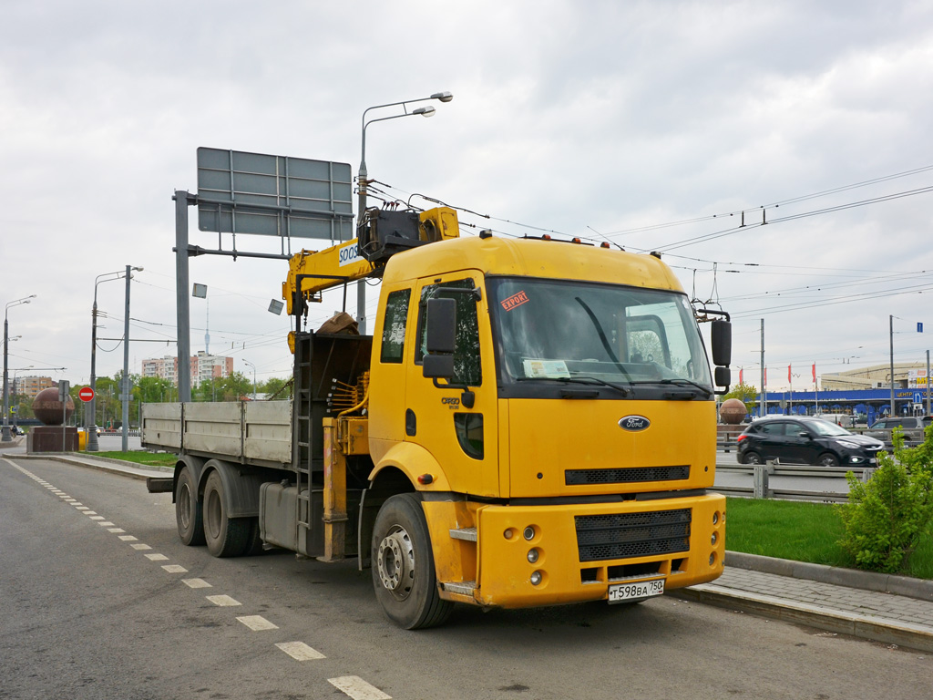 Бортовой грузовик с КМУ на шасси Ford Cargo 2530 #Т 598 ВА 750  . Москва, проспект Мира (дублёр) 