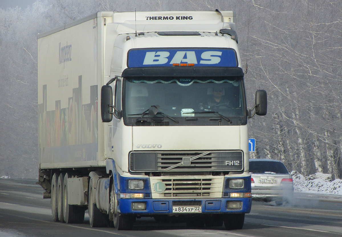 Седельный тягач Volvo FH12.420 #А 834 ХР 22. Новосибирская область, Бердск, Барнаульская улица