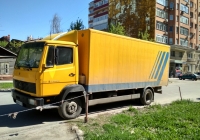 Фургон на шасси Mersedes-Benz LK #Х 688 РА 163. г. Самара, ул. Братьев Коростелевых