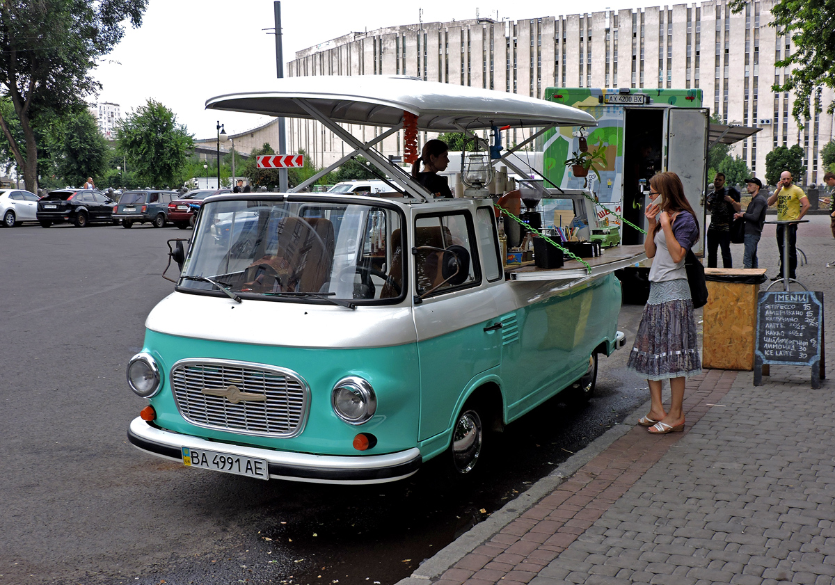Кофемобиль на базе микроавтобуса Barkas B1000 #ВА 4991 АЕ. Харьковская область, г. Харьков, Рыбная площадь