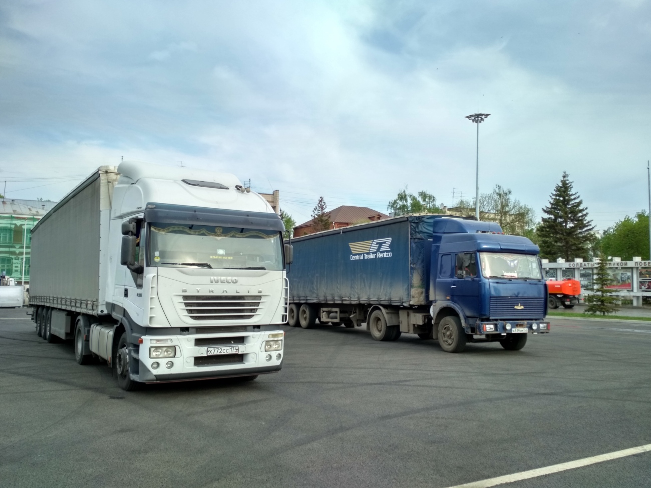 седельный тягач IVECO Stralis 430 #Х772СС174 и МАЗ-5432 #А519ВМ763. г. Самара, пл. им. В. В. Куйбышева