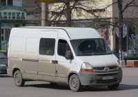 Фургон Renault Master #К 123 ЕТ 45. Курган, улица Куйбышева 