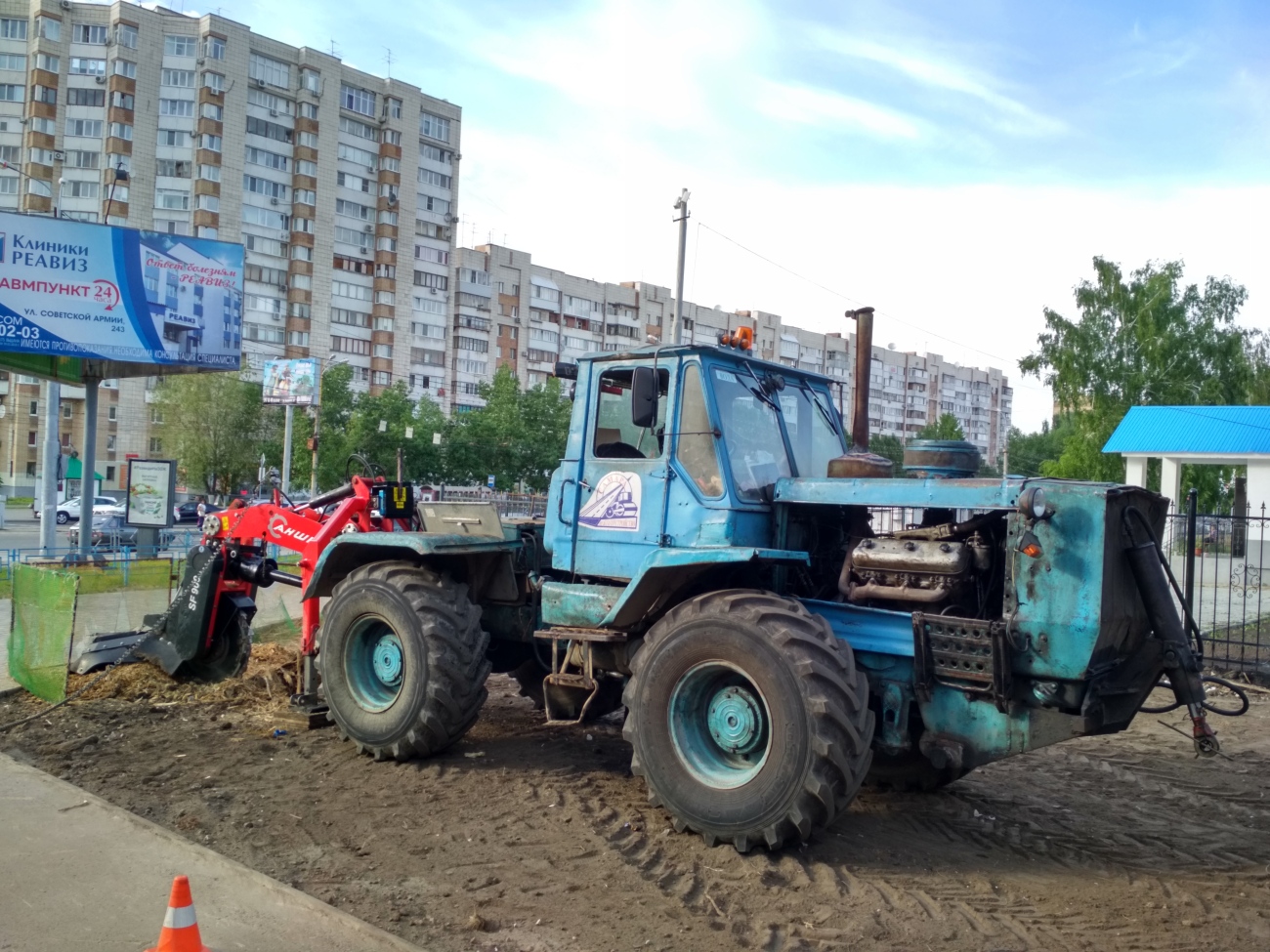 Трактор Т-150К с измельчителем пней AHWI SF-900. г. Самара, ул. Полевая