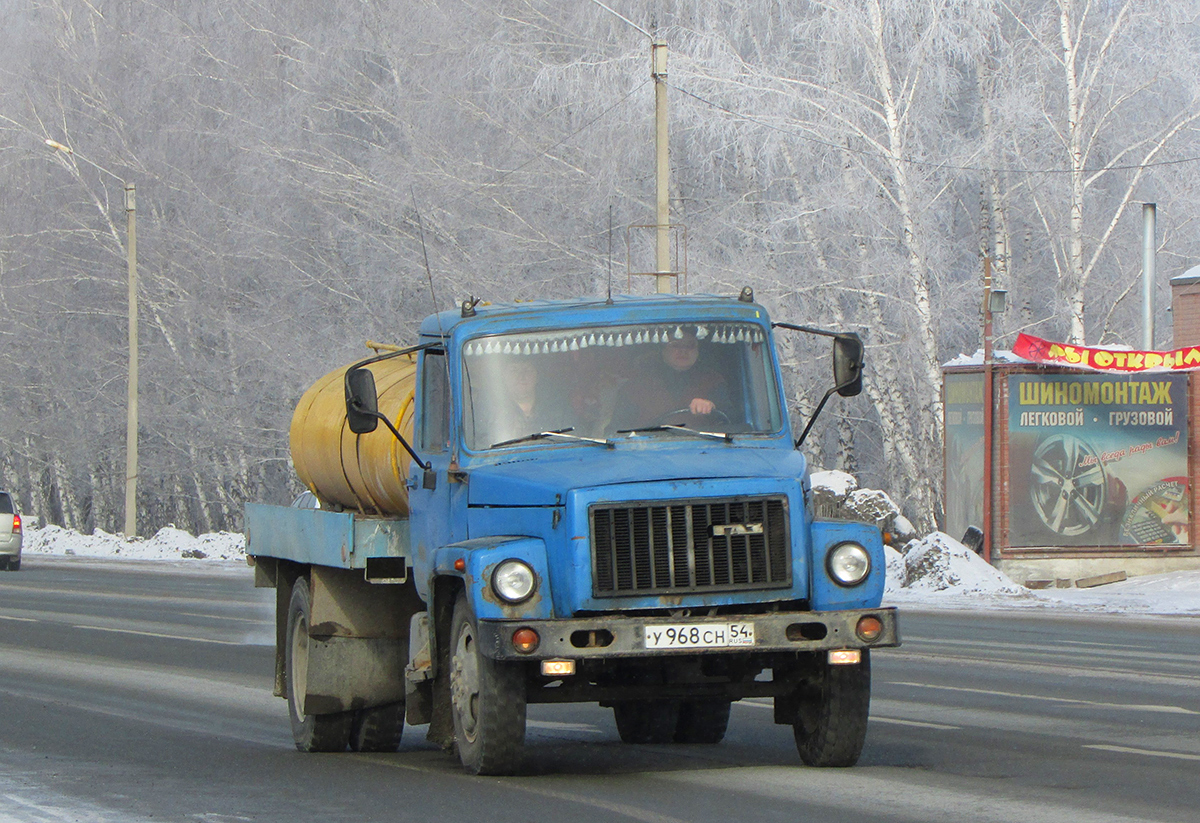 Автоцистерна на шасси ГАЗ-33073 #У 968 СН 54. Новосибирская область, Бердск, Барнаульская улица