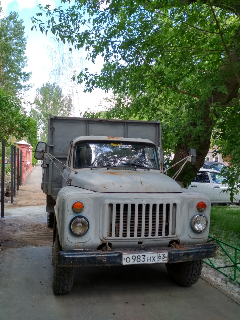 Грузовой автомобиль ГАЗ-САЗ-3507 #О 983 НХ 63. г. Самара, ул. Чапаевская