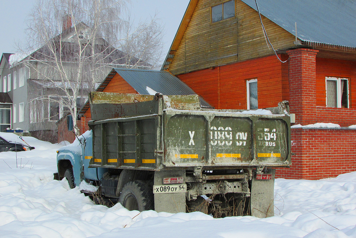 Самосвал ЗиЛ-ММЗ-4502 на шасси ЗиЛ-495810 #Х 089 ОУ 54. Новосибирская область, Бердск, Верхняя улица