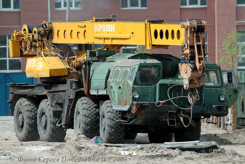 Автокран КС-6571 "Краян" на шасси МАЗ-73131. Киев. 