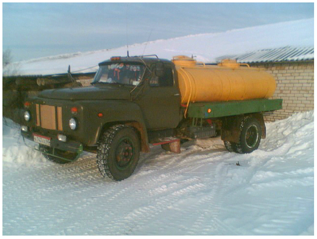 Автоцистерна АЦПТ-3,3 на шасси ГАЗ-53-14 #А 743 АХ 60. Псковская область,Дновский район