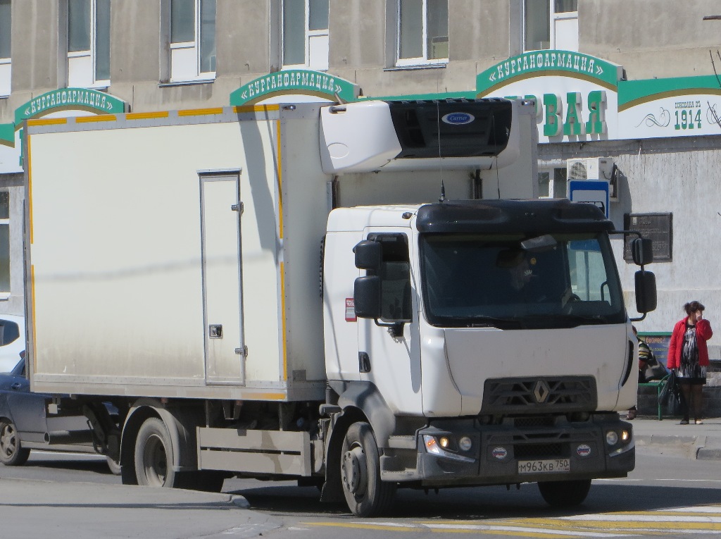 Фургон на шасси Renault Midlum #М 963 КВ 750. Курган, улица Куйбышева 