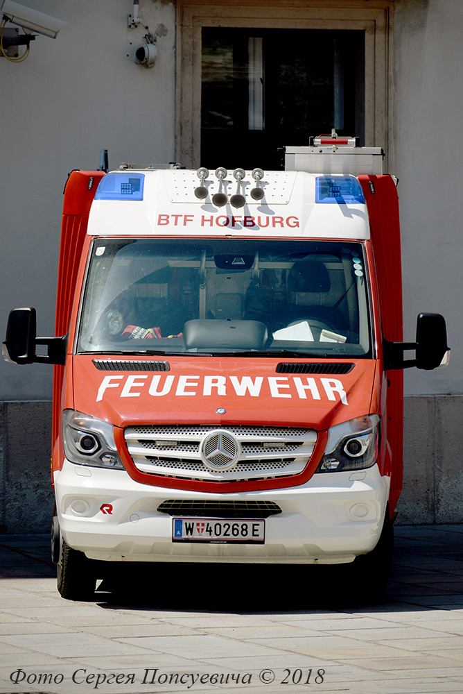 Пожарная машина Rosenbauer CL на шасси Mersedes-Benz. Гос. № W 40268 E.. Австрия, Вена