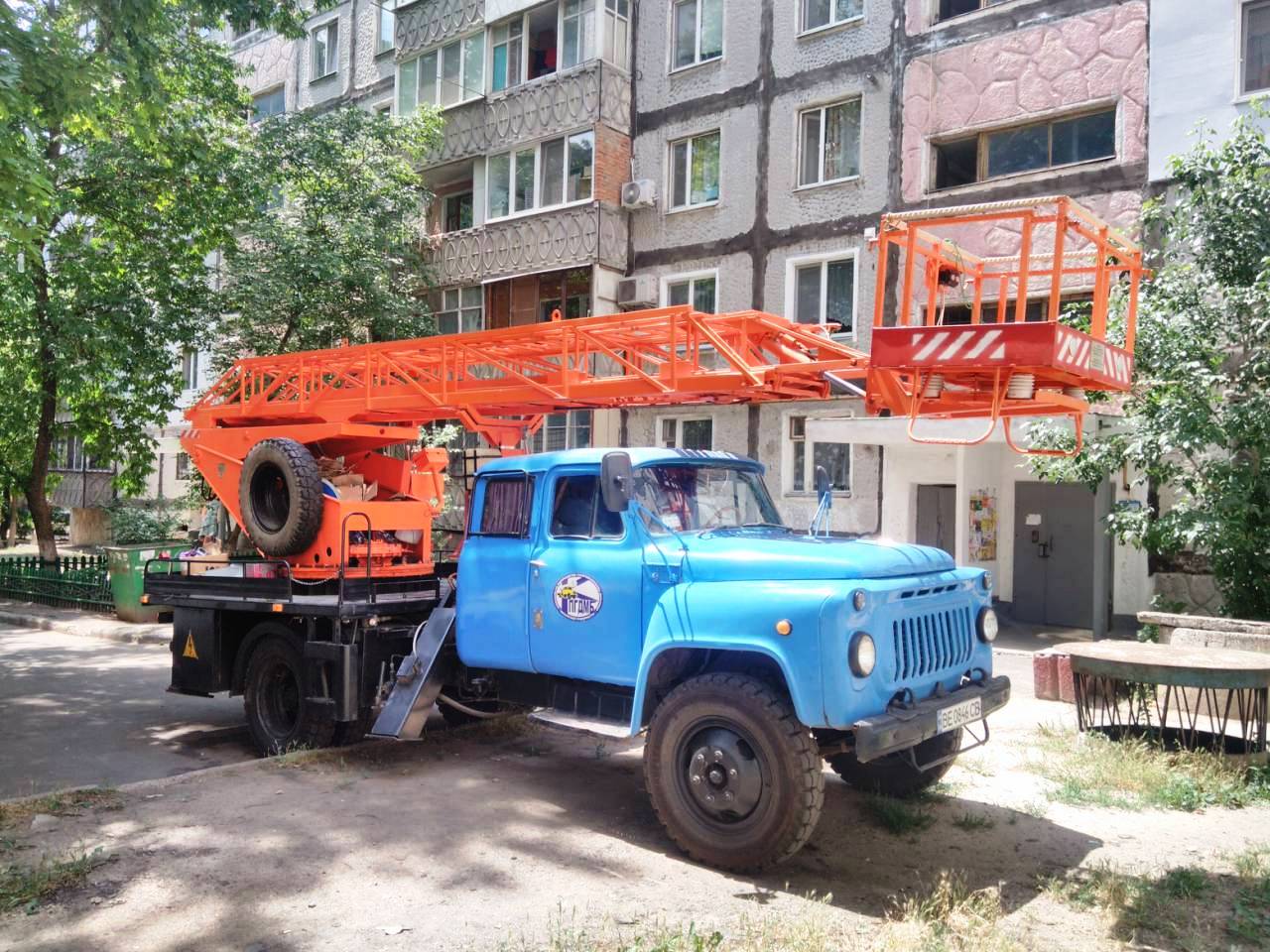 Автоподъёмник АР-18-04 #ВЕ 0846 СВ на шасси ГАЗ-53А. Николаев
