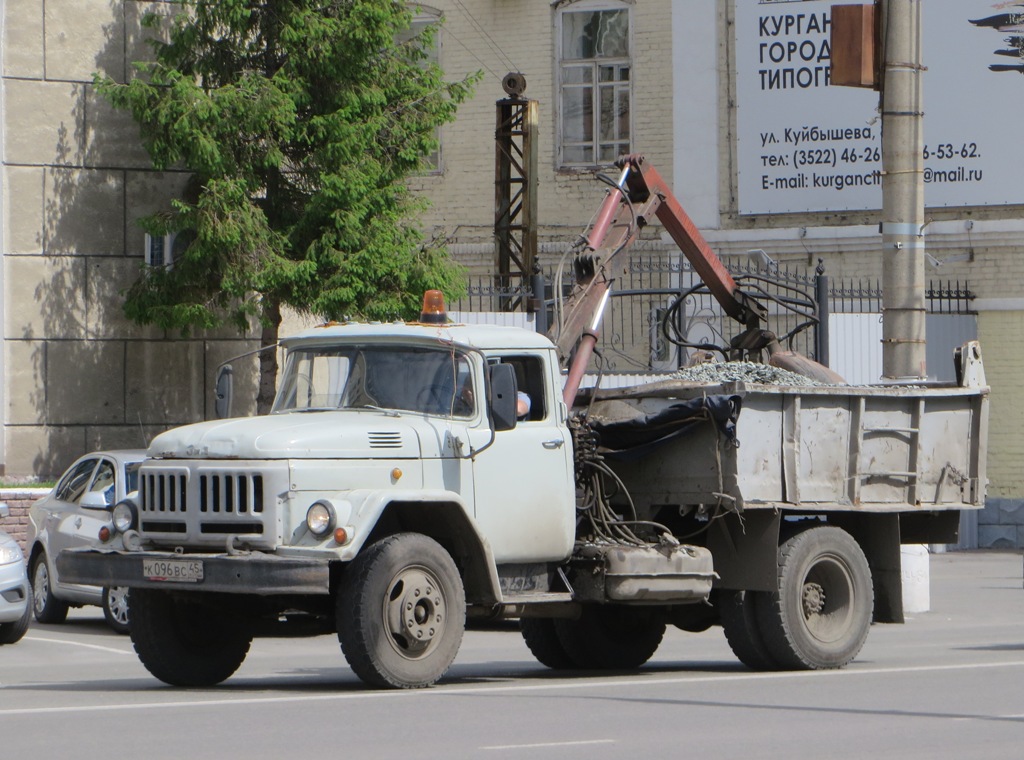 Самосвал с КМУ на шасси ЗиЛ-431411 #К 096 ВС 45.  Курган, улица Куйбышева 