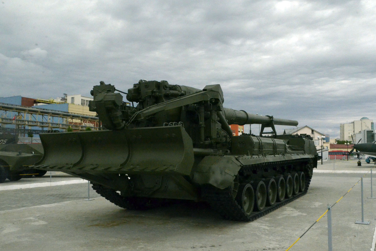 Самоходная артиллерийская установка 2С7 "Пион". Свердловская область, Верхняя Пышма, музей "Боевая Слава Урала"