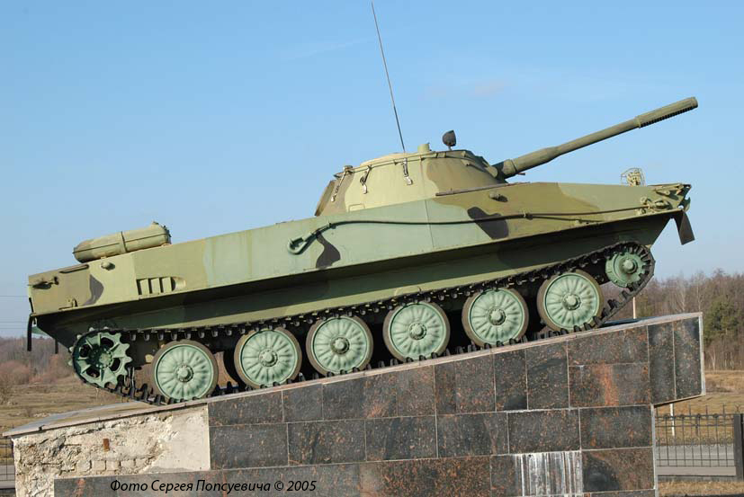 Плавающий танк ПТ-76.. Житомирская область, АЗС "Танкист" в районе Житомира.
