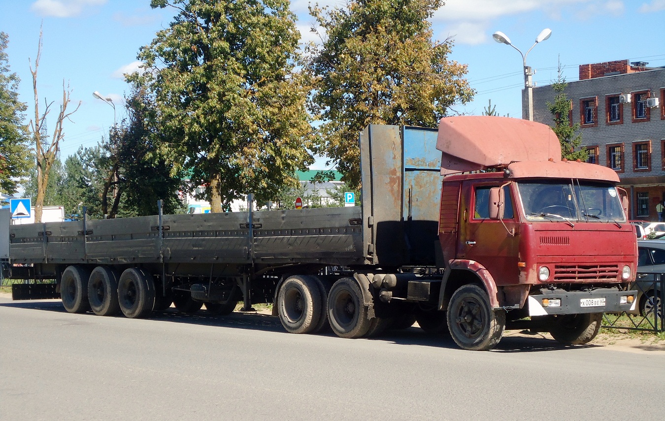 Седельный тягач КамАЗ-5410 #Х 008 ВЕ 60. Псков, улица Труда