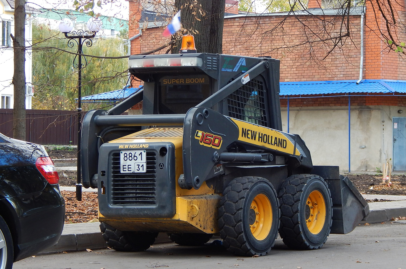 Мини-погрузчик New Holland # 8861 ЕЕ 31. Белгородская область, г. Алексеевка, ул. Мостовая