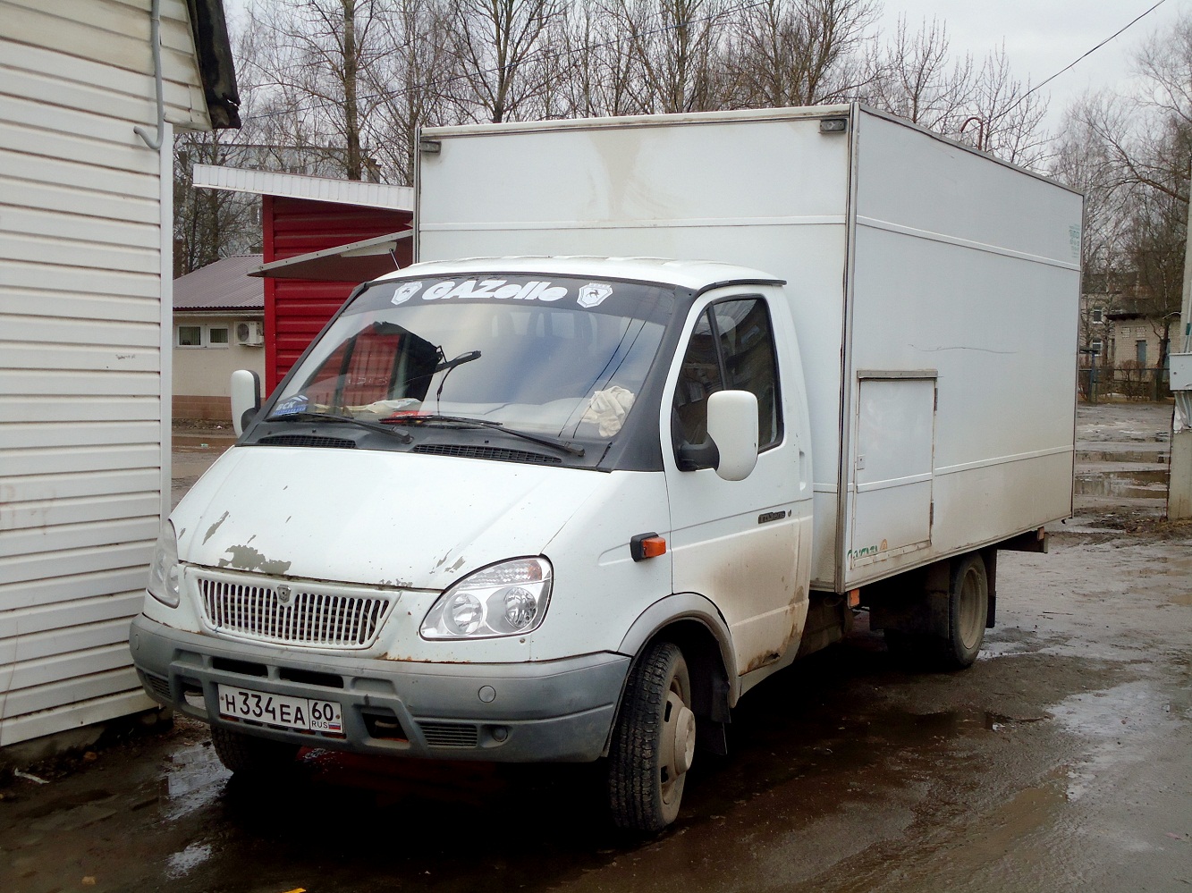 Автолавка Купава КТ-310 на шасси ГАЗ-3302 Газель #Н 334 ЕА 60. Псков, улица Новоселов