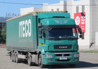 Седельный тягач КамАЗ-5490-S5 #О 195 РО 152.  Курган, Троицкая площадь