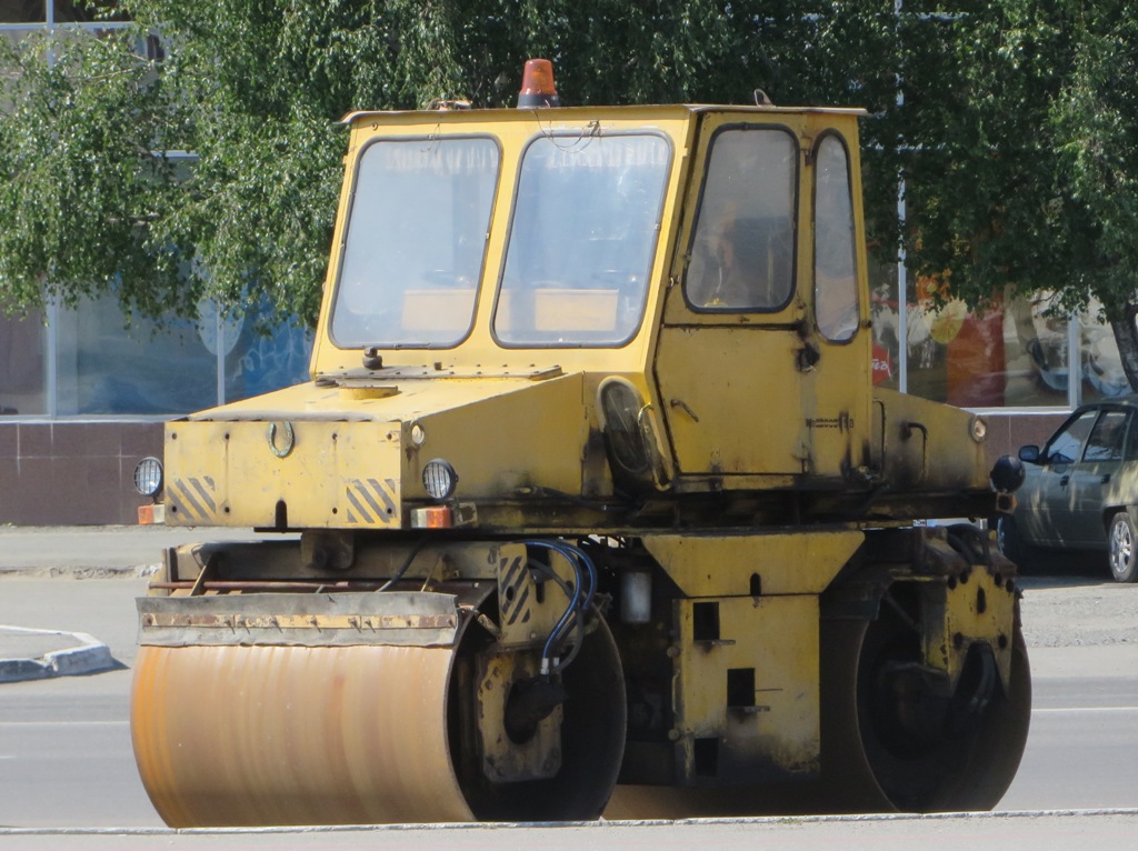 Каток ДУ-98. Курган, улица Ленина