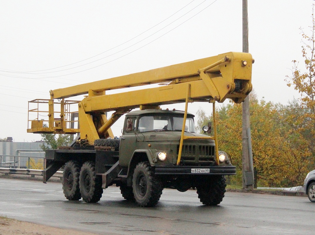 АГП-22 на насси ЗиЛ-131Н #Н 832 НН 60. Псков, Индустриальная улица