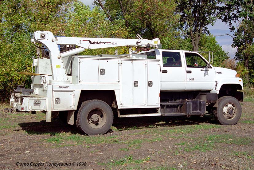 Передвижная мастерская на шасси GMC TopKick с краном Maintainer-5220. № C 681310.. Украина, Кировоградская обл., Голованёвский район, пгт. Побугское.