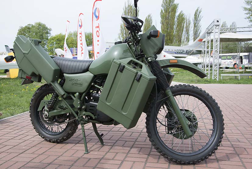 Военный мотоцикл Harley-Davidson MT350 Military. Киев, ул. Медовая 1, Олд Кар Фест. у