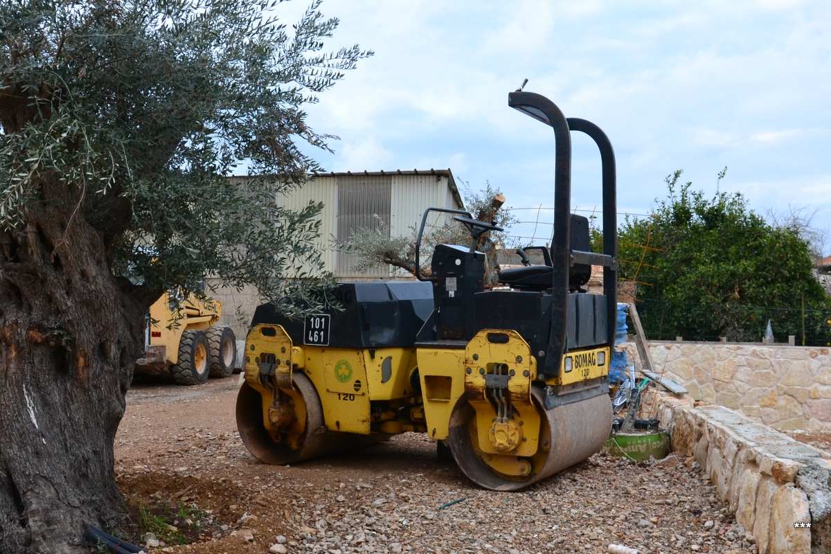 Каток Bomag 120. Израиль, Хайфский округ