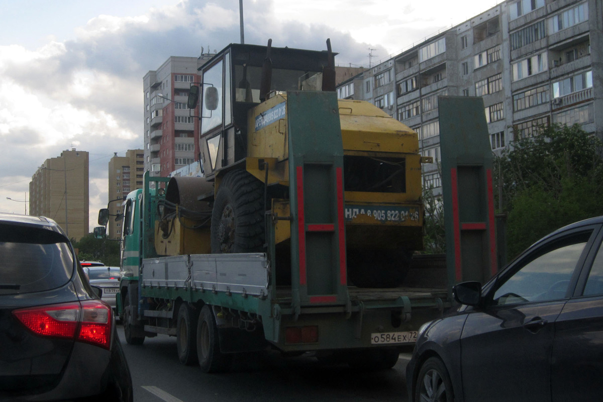 Эвакуатор Hino FQ #О 584 ЕХ 72 . Тюмень, улица Монтажников 