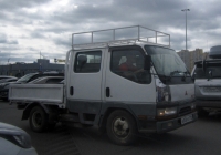 Грузовой автомобиль Mitsubishi Fuso Canter #А 036 УО 196. Тюмень, парковка ТРЦ ”Кристалл”