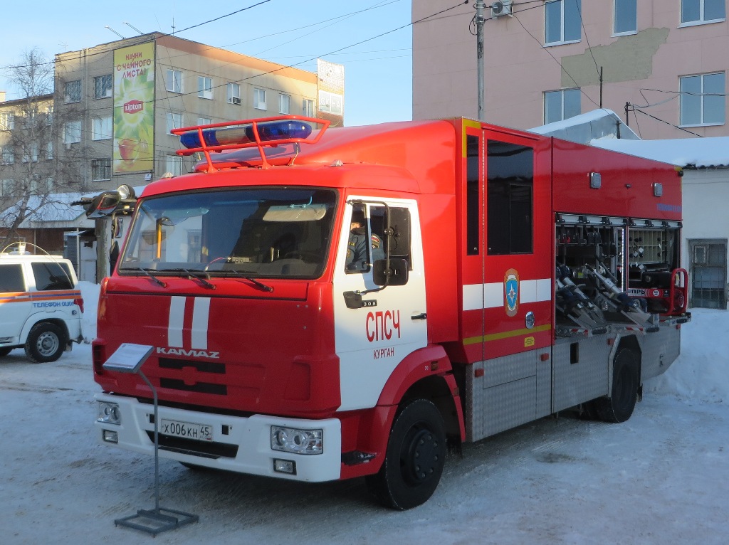 Пожарная автоцистерна СПАСА 6(4308) [282028] на шасси КамАЗ-4308 #Х 006 КН 45.  Курган, улица Куйбышева