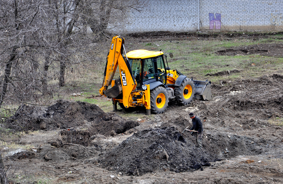 Экскаватор-погрузчик JCB 4CX #08127 АХ. Харьковская область, г. Харьков, Лосевский переулок