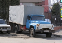 фургон на шасси ЗиЛ-130* (шасси) #с041ка163. г. Самара, ул. Ульяновский спуск