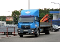 Бортовой грузовик MAN LE2000 #BI 9879 BK с  краном-манипулятором PALFINGER РК 13000. Харьковская область, г. Харьков, Юбилейный проспект