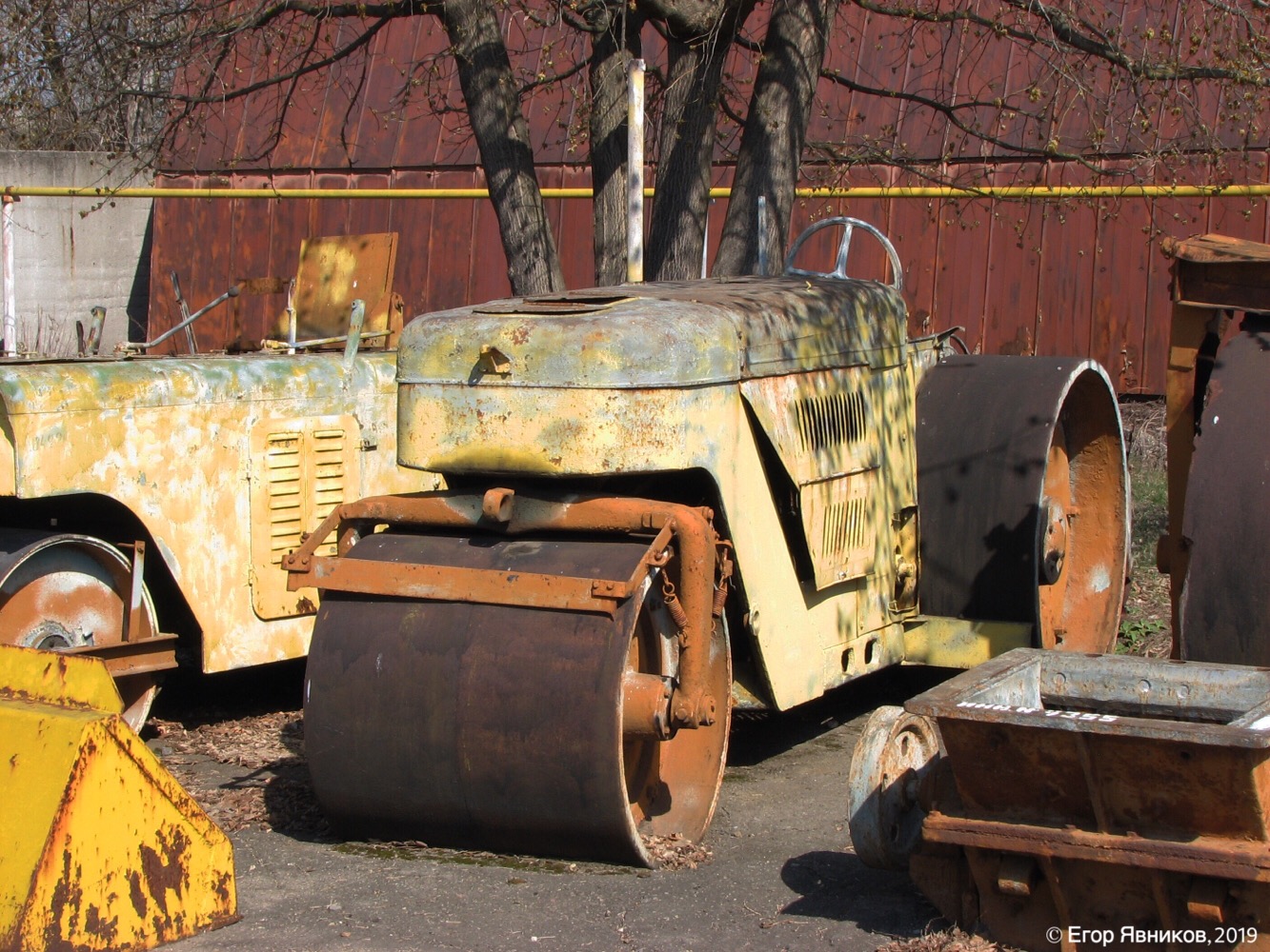 Дорожный каток Д-260. Харьковская область, г. Харьков, полигон ХНАДУ