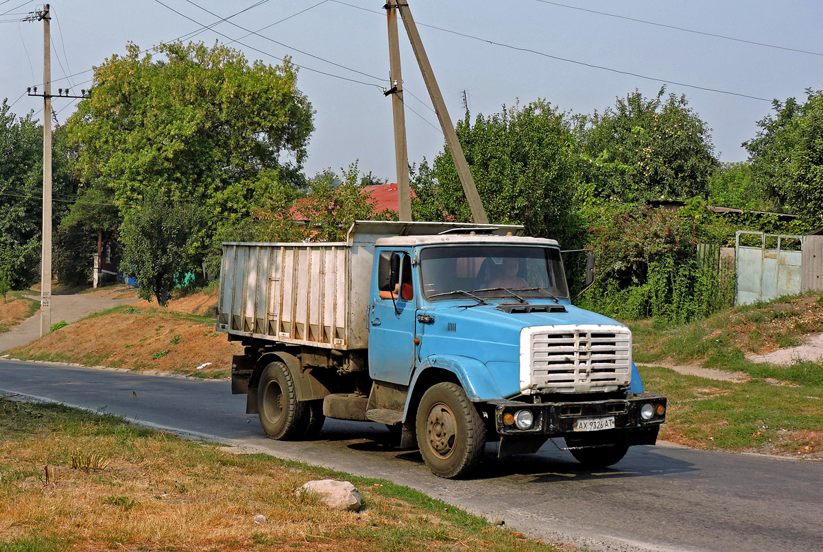 Самосвал ЗИЛ ММЗ-45085 #АХ 9326 АТ. Харьковская область, г. Чугуев, Крепостной спуск