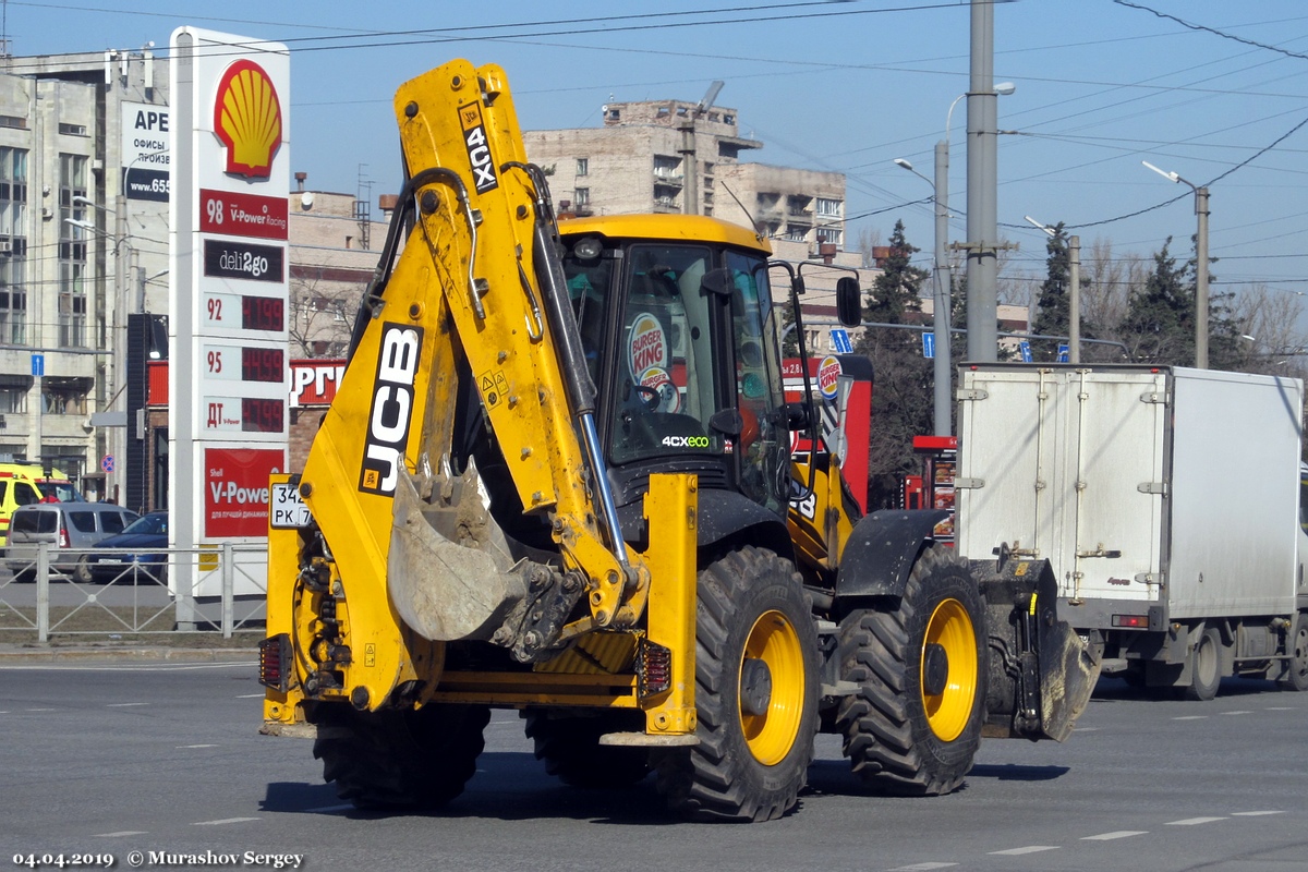 Экскаватор-погрузчик JCB 4CX #3423 РК 78  Санкт-Петербург, площадь Конституции. Санкт-Петербург