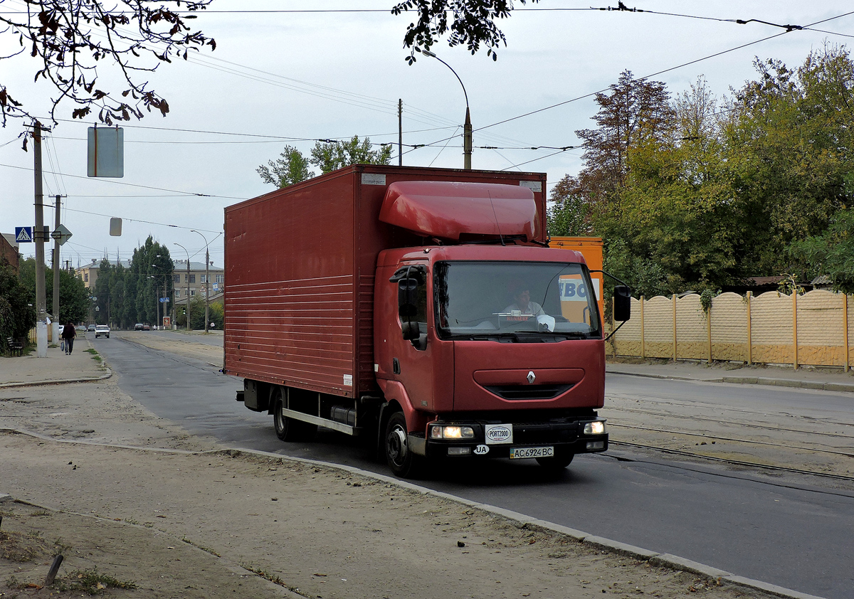 Изотермичкский фургон на шасси Renault Midlum #АС 6924 ВС. Харьковская область, г. Харьков, улица Конева
