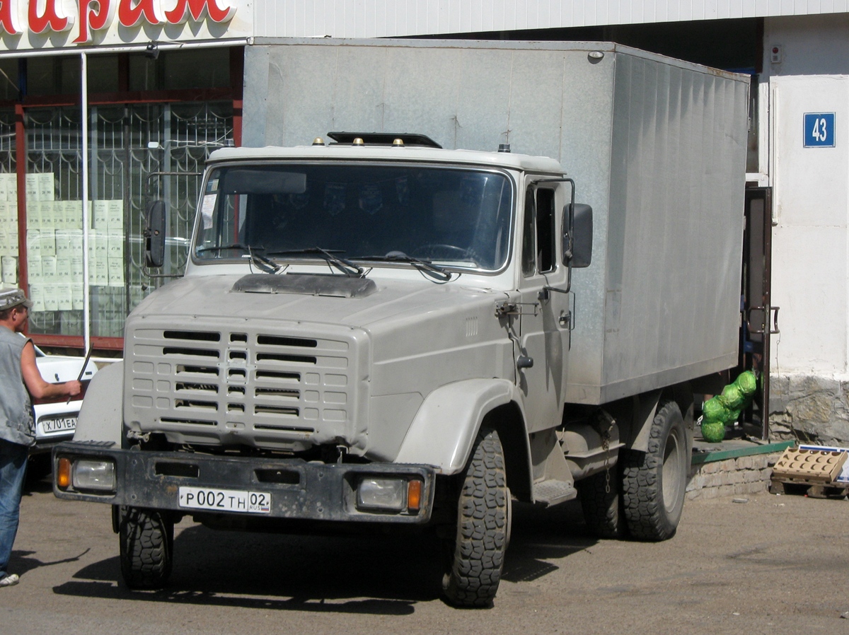 Фургон на шасси ЗиЛ-433362 #Р 002 ТН 02. Башкортостан, г. Уфа, улица Российская