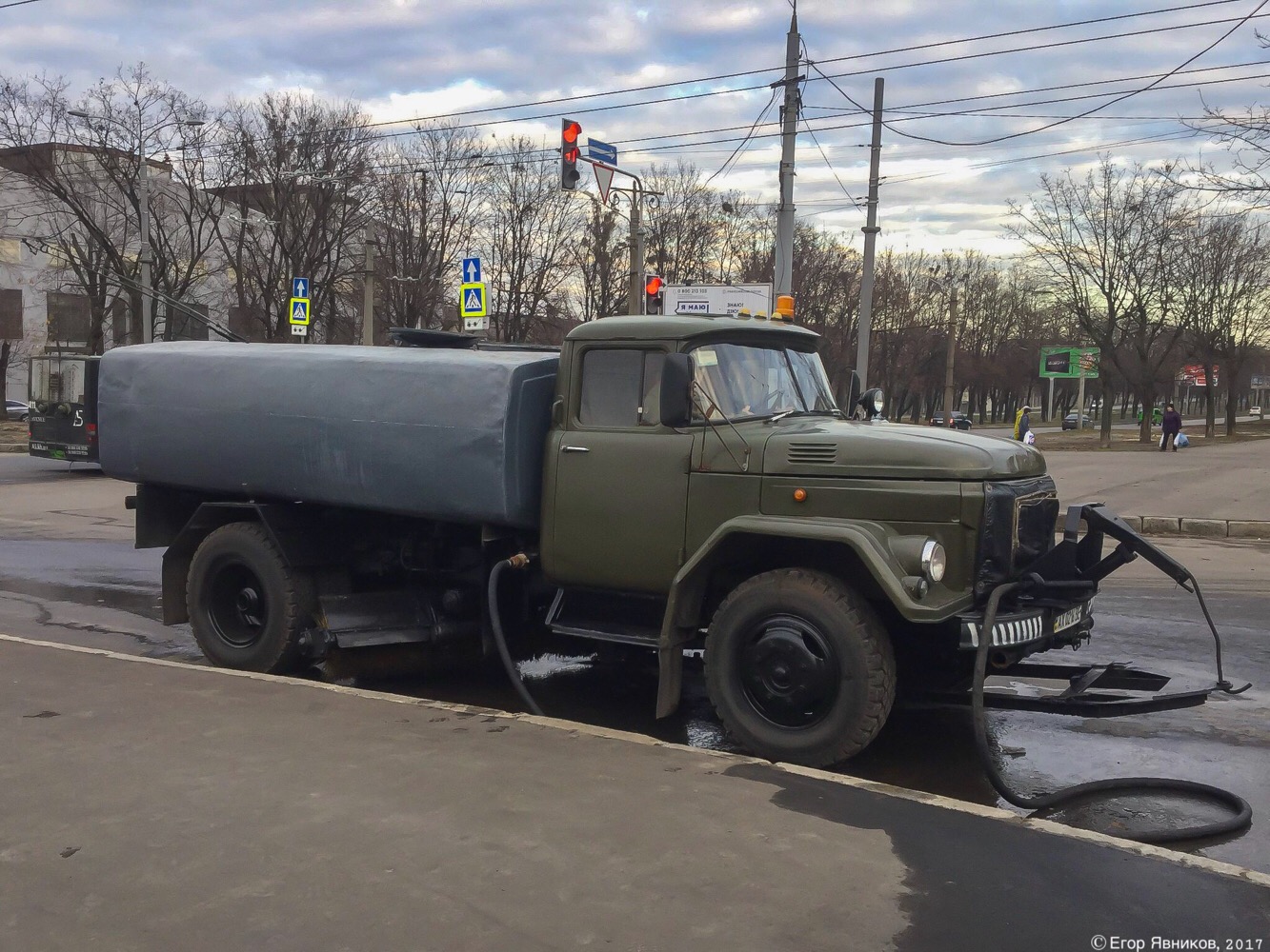 Поливомоечная машина КО-829 на шасси ЗиЛ-431412, #АХ0216ВЕ. Харьковская область, г. Харьков, улица Харьковских дивизий