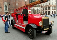 Пожарная автолестница #K61669. Rynek Główny, Краков, Польша