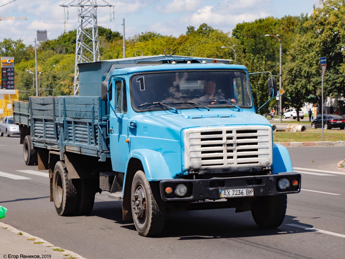 Бортовой грузовик дорожной службы ЗиЛ-4331, #АХ7236ВК. Харьковская область, г. Харьков, Московский проспект