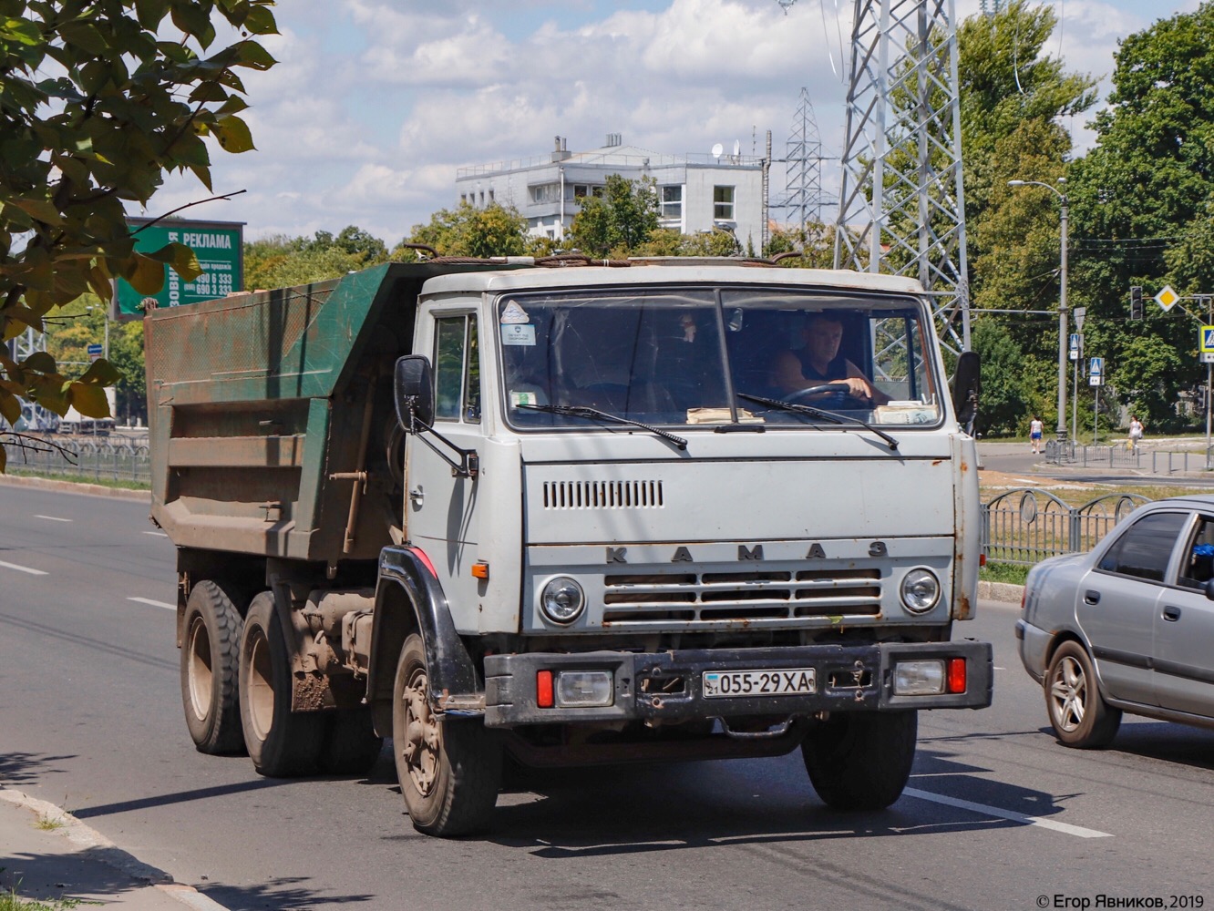 Самосвал КамАЗ-55111, #055-29ХА. Харьковская область, г. Харьков, Московский проспект